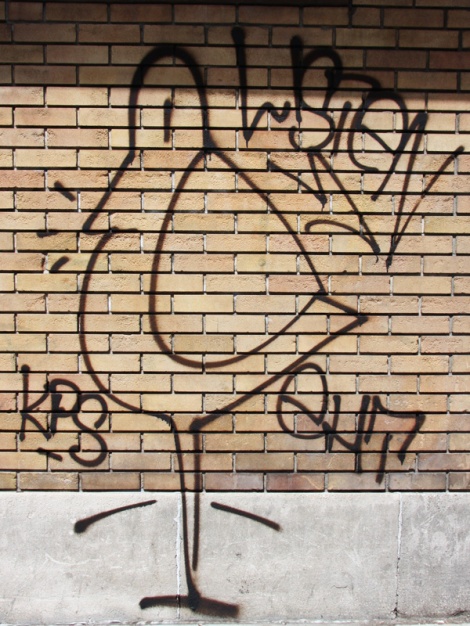 Listen, graffiti on St-Laurent