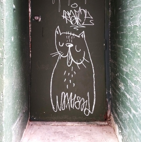 Waxhead on a Plateau alley door