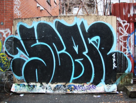 Scaner graffiti in alley between St-Laurent and Clark