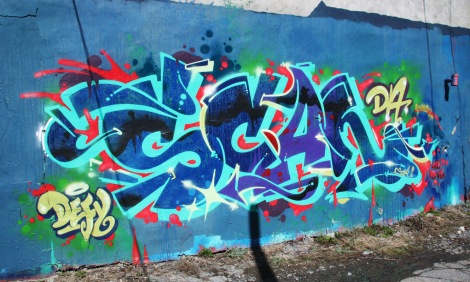 Scaner graffiti in upper Hochelaga back alley