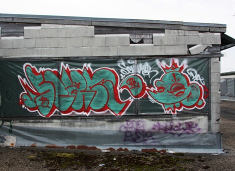 Rooftop pieces by Scaner at the abandoned Transco