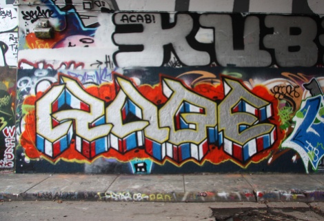 Kube at the legal graffiti tunnel on de Rouen