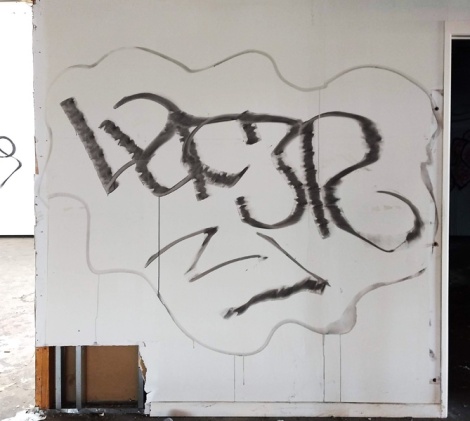 Lyfer tag in an abandoned building