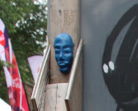 pasted head sculpture by Biko