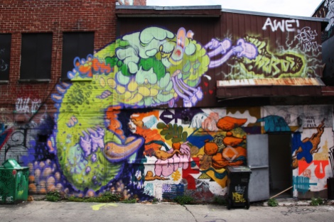 The Wzrds Gng (left) crawling over a collaboration between SBU One and MSHL in a Plateau alley